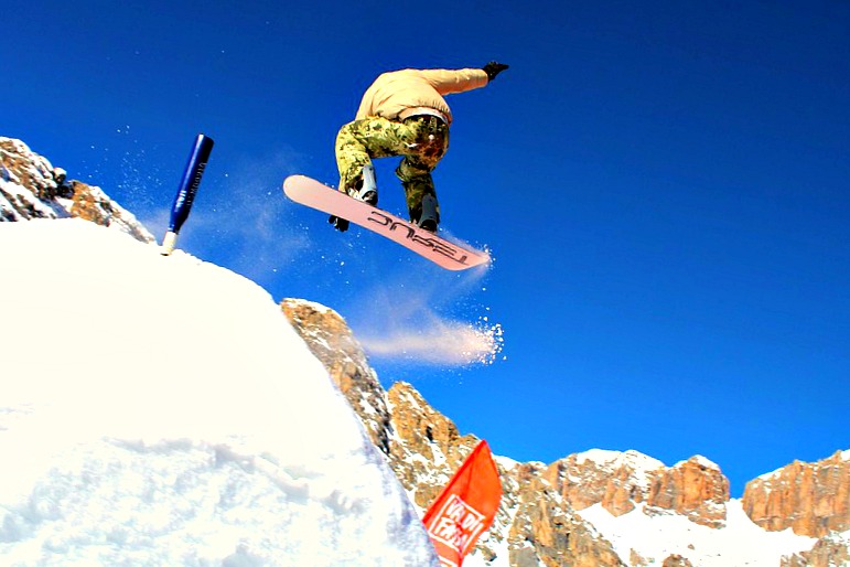 Le snowboard : le sport d’hiver tendance