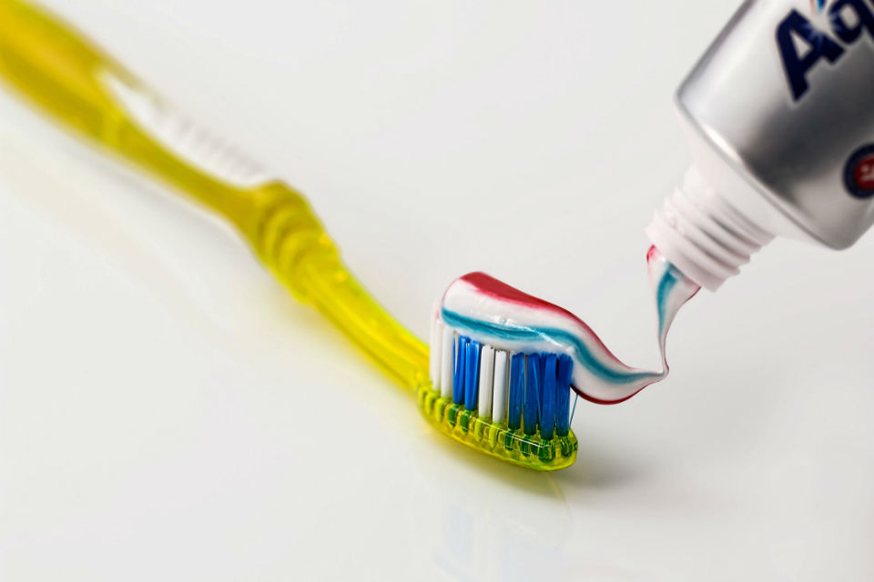 toothbrush toothpaste dental care